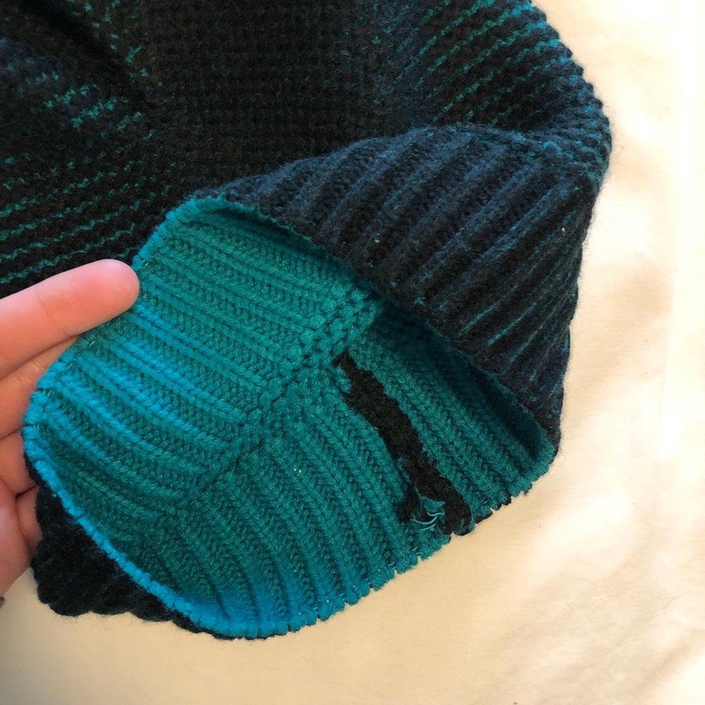 beanie - Picture 2 of 2
